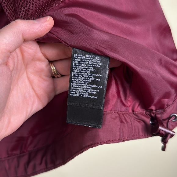 The North Face Burgundy Windbreaker Shell Jacket Hooded Size M - Picture 10 of 16